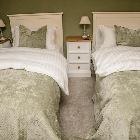 王后之首酒店 4* 莱伯恩