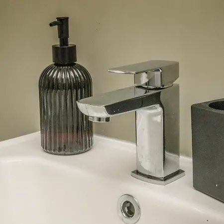 王后之首酒店 宾馆